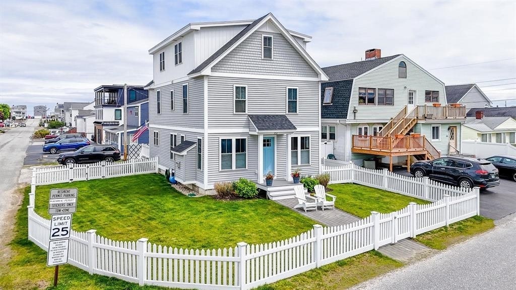 Foto principal - 352 Portsmouth Ave