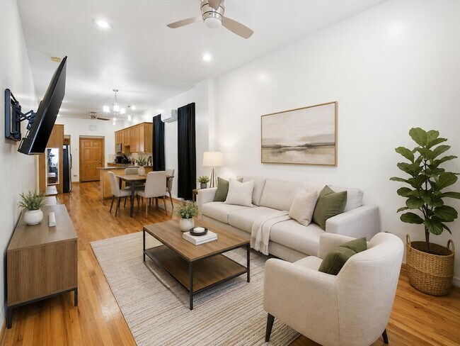 Foto del edificio - 2452 W Arthington St