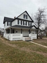 Building Photo - 79 Brook St