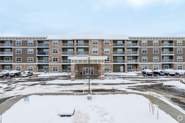 Building Photo - Highland Trails