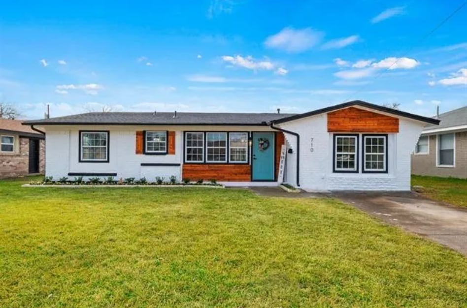 Primary Photo - 710 Carpenter Dr