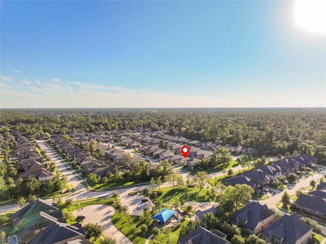 Building Photo - 138 Meadow Grove Dr