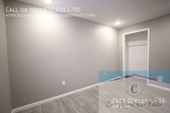 Building Photo - Move in special $550!! Recently renovated ...