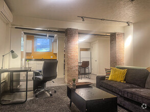 Building Photo - Beautiful Renovated Units