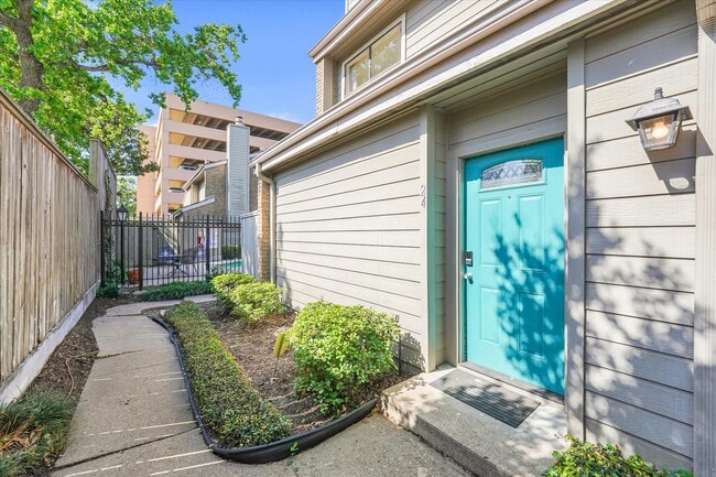 Building Photo - 2601 Augusta Dr