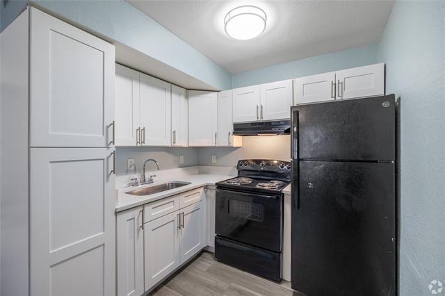 Foto del edificio - 301 Rolston Rd