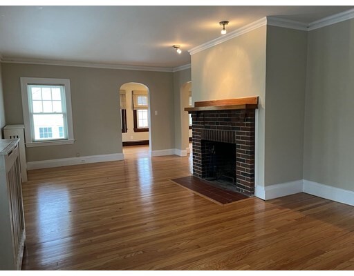 Primary Photo - 68 Westchester Rd