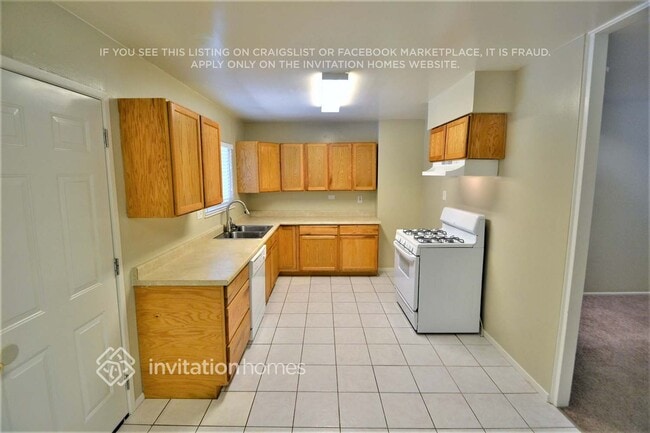 Building Photo - 3937 Fargo Way
