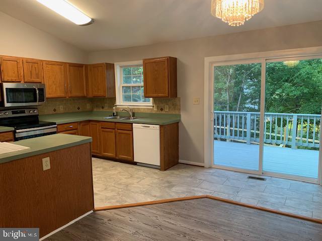 Building Photo - 8717 Forest Glen Cir