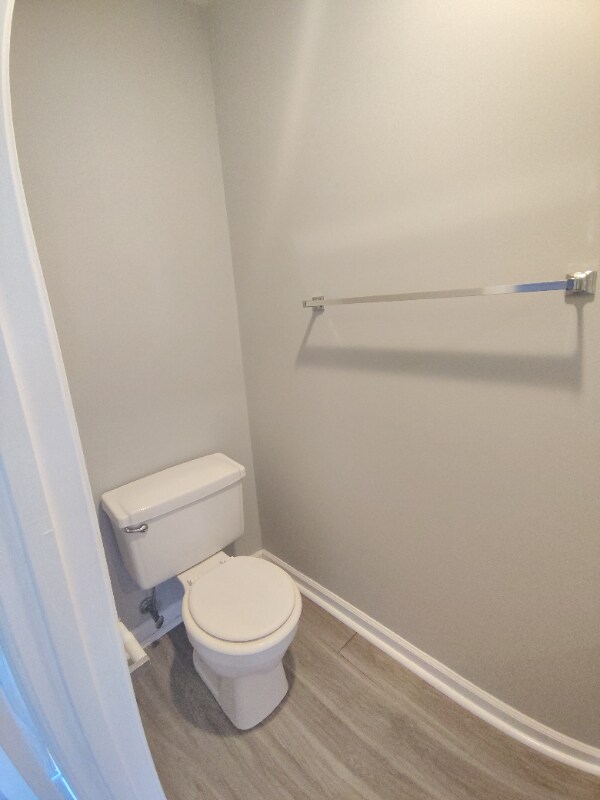 Foto del edificio - 22 Fonda Dr