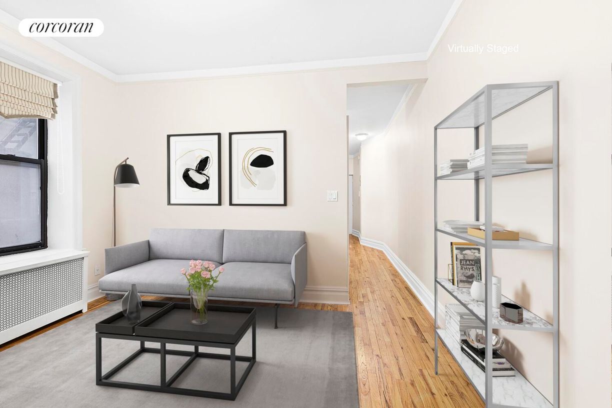 Foto principal - 63 W 107th St