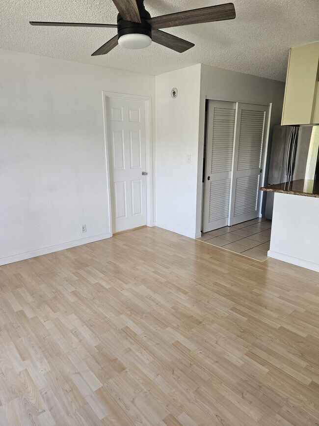 Foto del edificio - 94-1074-1074 Paawalu St