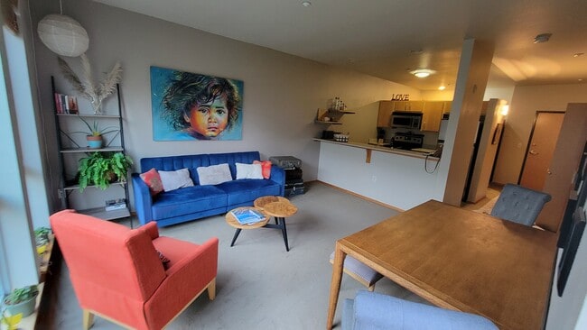 Building Photo - 1125 NW 9th Ave