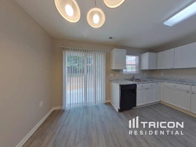 Foto del edificio - 4614 Christenbury Hills Ln