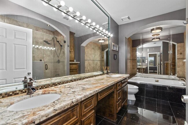 Foto del edificio - 3174 Holly Hall St