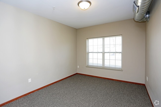 Bedroom - Oak Hill Apartments