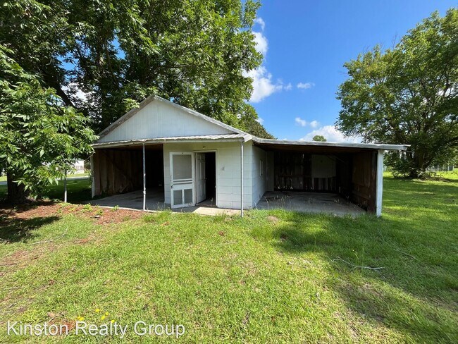 Foto del edificio - 3 br, 2 bath House - 550 Tyree Rd.
