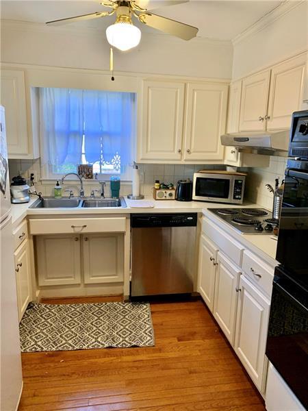 Building Photo - 5566 Glenrich Ct