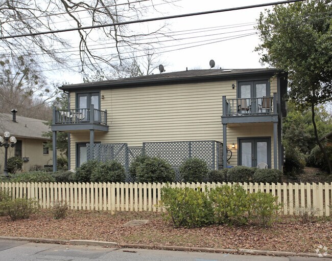 Victorian Village Apartments Marietta, GA