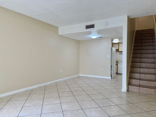 Building Photo - 4149 S Semoran Blvd