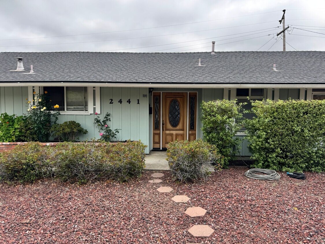 Foto principal - Charming 3-Bedroom in the Heart of SLO - G...