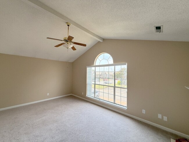 Building Photo - 262 Waters Edge Ln