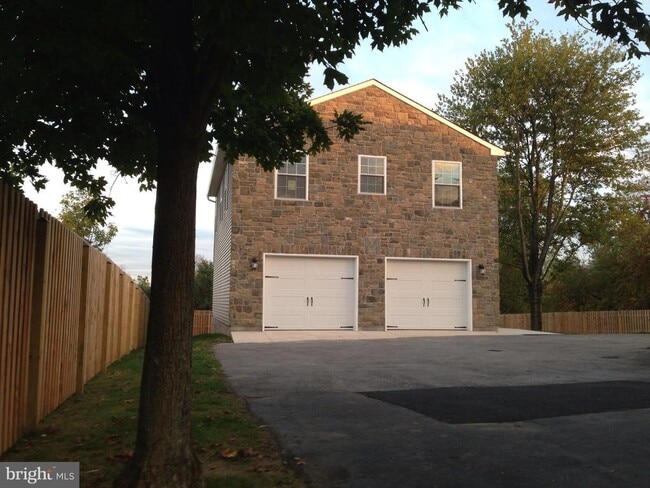 Building Photo - 14-REAR Eagleville Rd