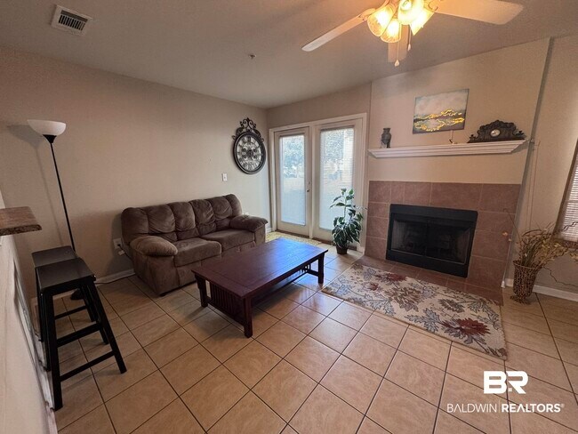 Foto del edificio - 1517 Regency Rd