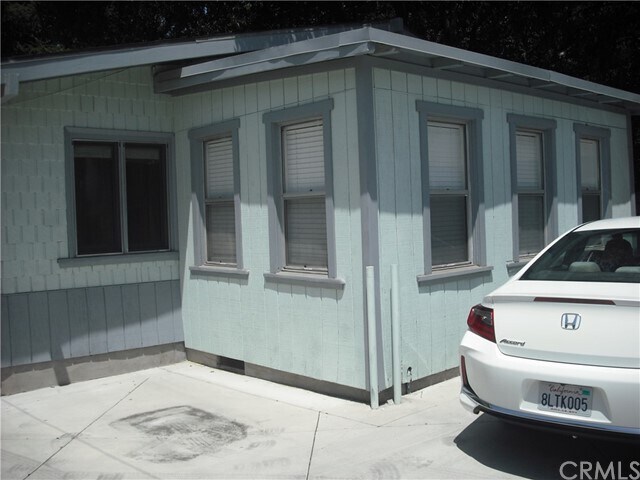 Building Photo - 580 N Holliston Ave