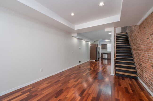 Foto del edificio - 3218 E Lombard St