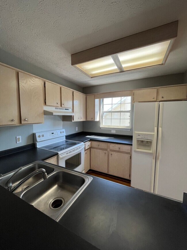 Photo - Charming 3 Bed/ 2 Bath home in South Nashv...