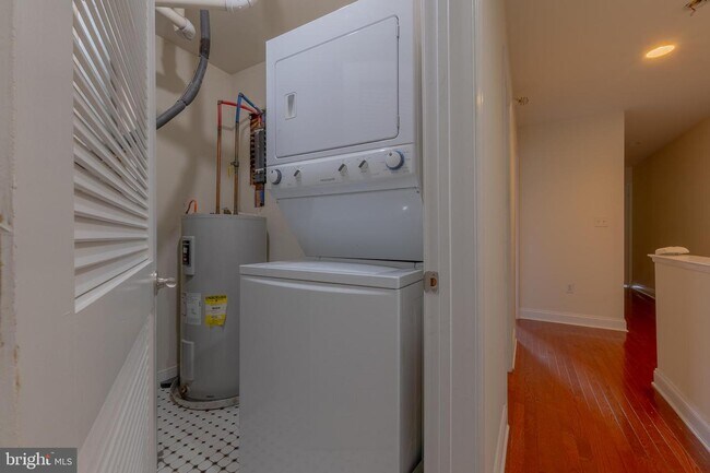 Foto del edificio - 1716 W Norris St