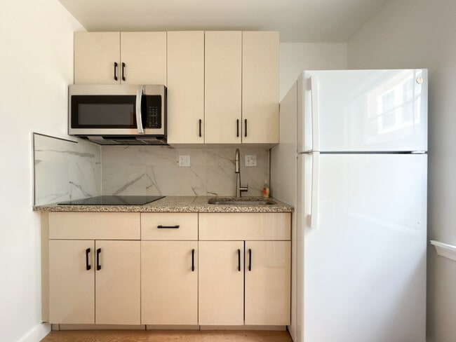 Foto del edificio - 2129 Pine St