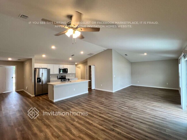 Building Photo - 2257 SW Frisco Terrace