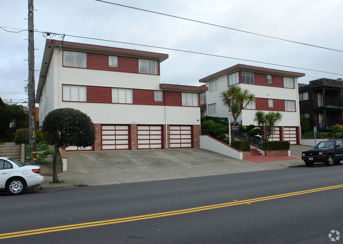 Building Photo - 520 Grand Ave