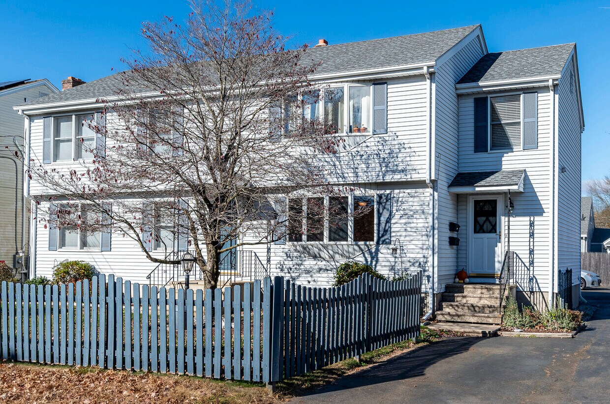 Foto principal - 57 Overlook Ave