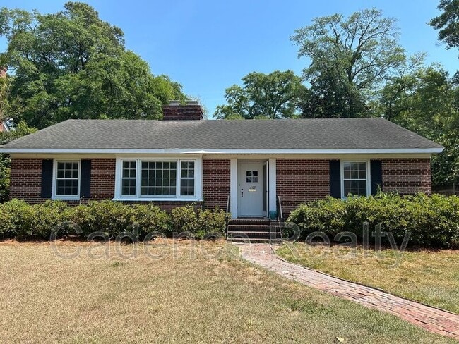 Photo - 1607 Azalea Dr House
