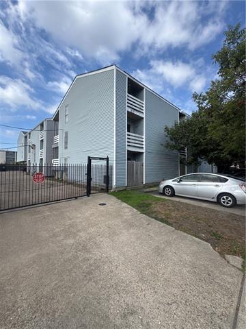 Building Photo - 4218 Hessmer Ave