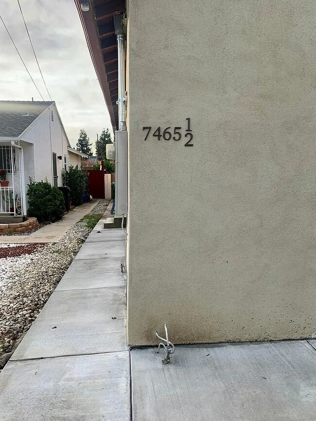 Building Photo - 7465-1-2-Garden-Grove-Ave