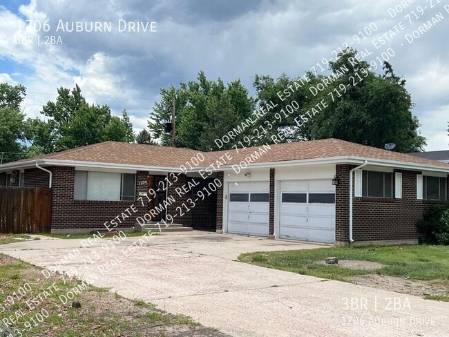 Photo - 1706 Auburn Dr House