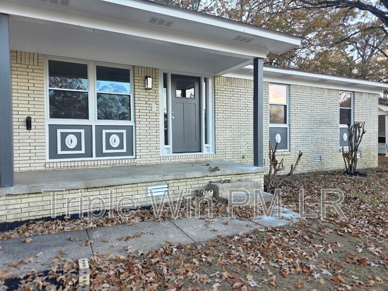 Foto principal - 109 S Longfield Ave