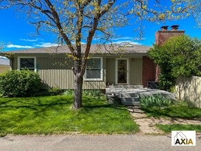 Building Photo - 2545 Juniper Ave