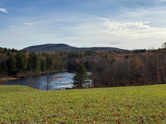 Foto del edificio - 94 W Princeton Rd