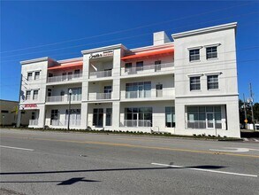 Building Photo - 1100 4th St N