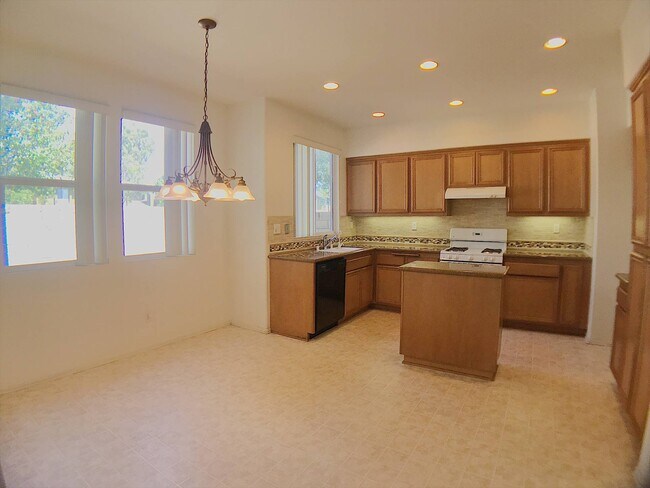 Building Photo - 1797 Watercrest Way