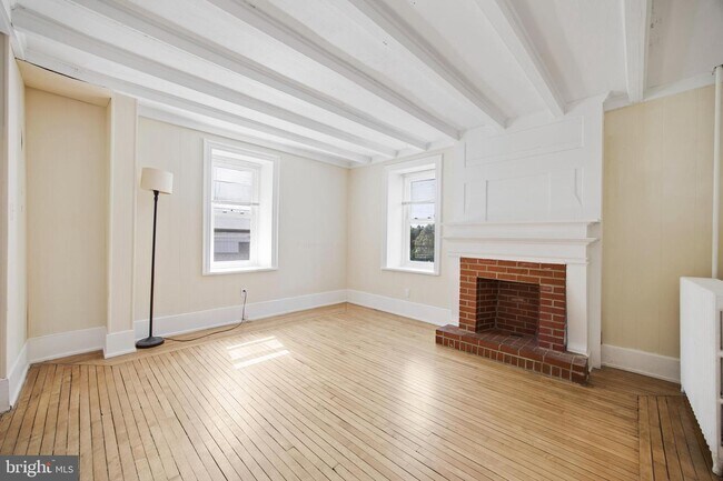 Building Photo - 51 E 3rd Ave