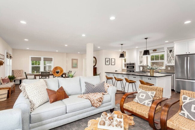 Building Photo - 1340 N Mission Blvd