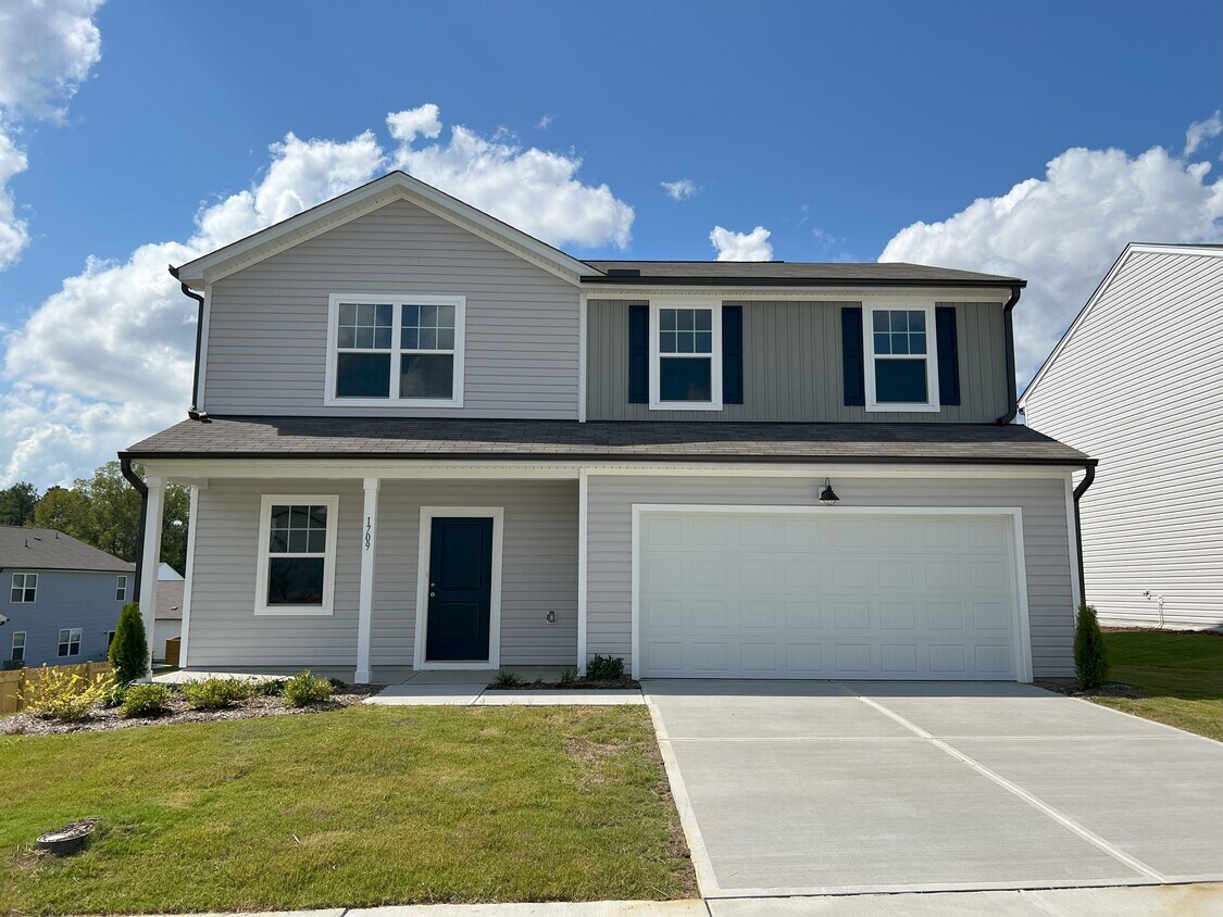 Primary Photo - 1709 Luna Way