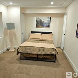 Foto del edificio - 8653 W Rowland Pl