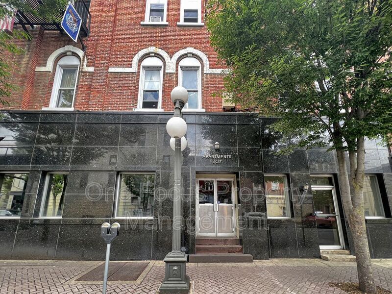 Primary Photo - 307 N Vesper St